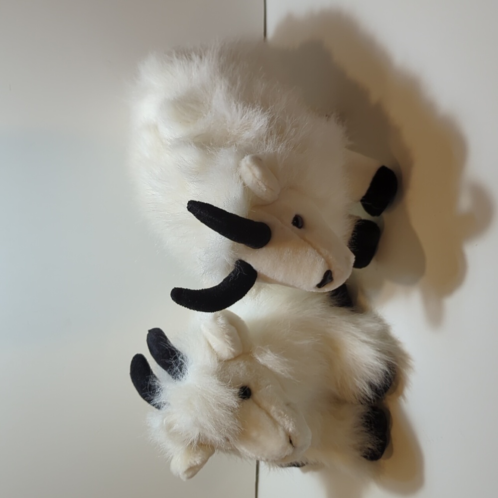 1991 Vintage Lot 2 Plush Creations stuffed animal goat sitting standing Billy